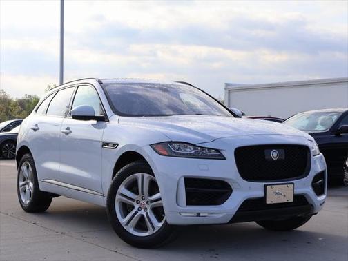 2019 Jaguar F-PACE 30t R-Sport
