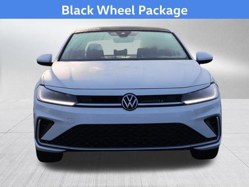 Opal White Pearl 2026 Volkswagen Jetta 1.4T SE