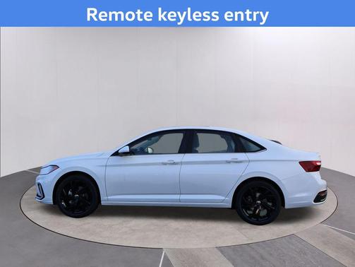 2026 Volkswagen Jetta 1.4T SE