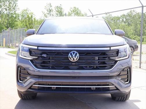 2024 Volkswagen Atlas Cross Sport 2.0T SEL Premium