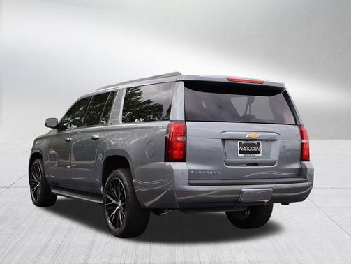 Satin Steel Metallic 2018 Chevrolet Suburban LT