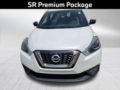 Aspen White Tricoat 2019 Nissan Kicks SR