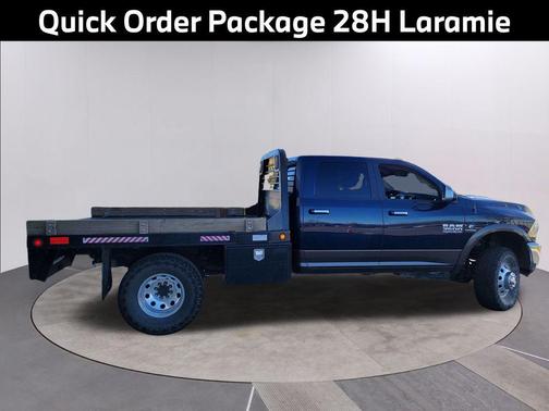 2017 RAM 3500 Laramie Crew Cab 4x4 8' Box