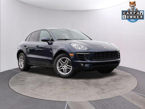 2017 Porsche Macan Base