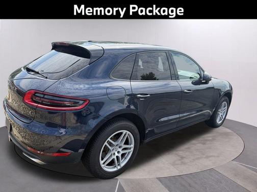 2017 Porsche Macan Base