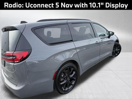 2025 Chrysler Pacifica Limited