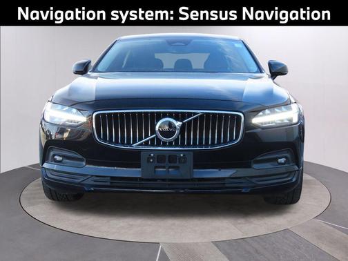 2022 Volvo S90 B6 Momentum