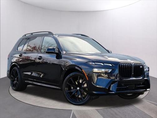 2025 BMW X7 M60i