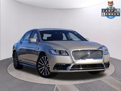 2017 Lincoln Continental Select