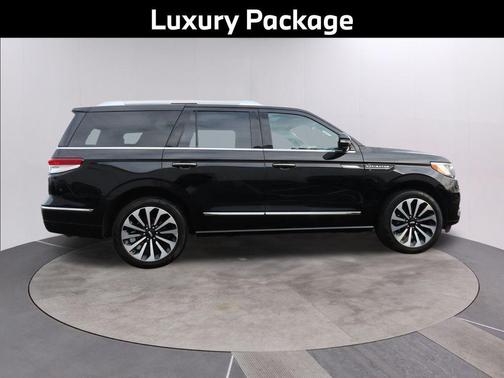 2022 Lincoln Navigator Reserve