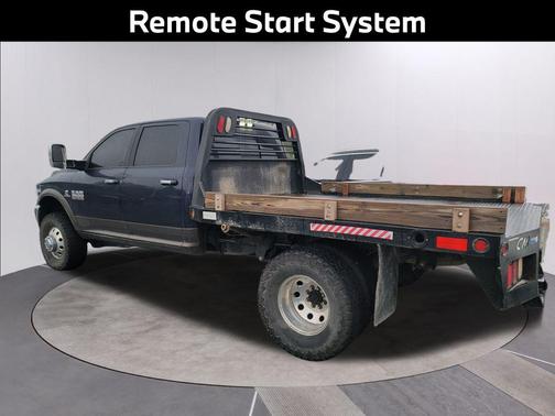 2017 RAM 3500 Laramie Crew Cab 4x4 8' Box