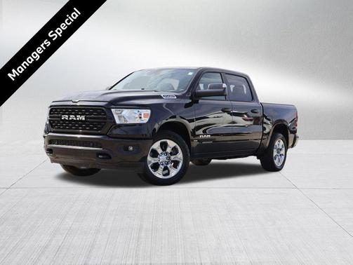 Diamond Black Crystal Pearlcoat 2024 RAM 1500 Big Horn/Lone Star
