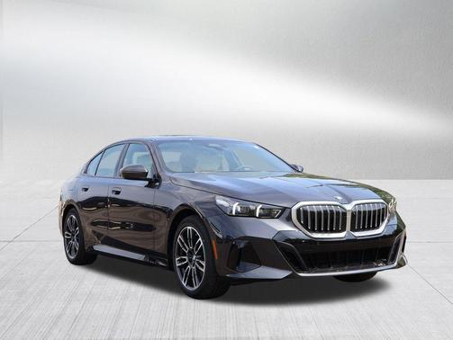 Dark Graphite Metallic 2027 BMW 530 i xDrive