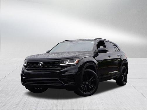 Deep Black 2023 Volkswagen Atlas Cross Sport 3.6L V6 SEL R-Line