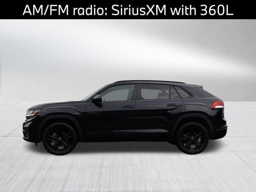 Deep Black 2023 Volkswagen Atlas Cross Sport 3.6L V6 SEL R-Line