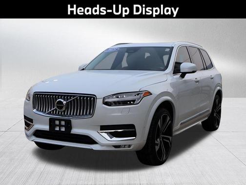 2025 Volvo XC90 B6 Ultra