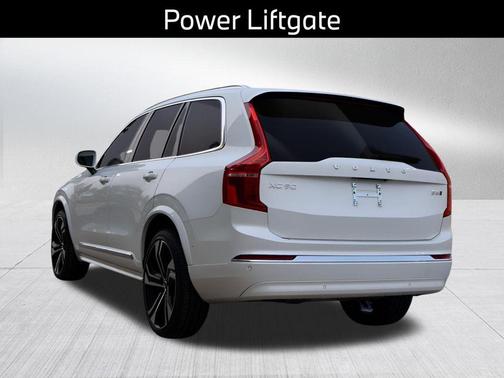 2025 Volvo XC90 B6 Ultra