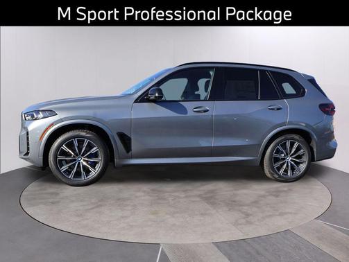 2026 BMW X5 M60i