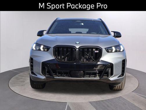 2026 BMW X5 M60i