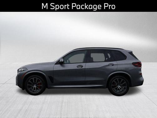 Skyscraper Grey Metallic 2026 BMW X5 xDrive40i