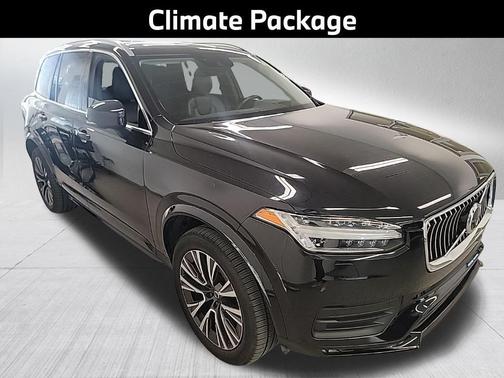 2021 Volvo XC90 T6 Momentum
