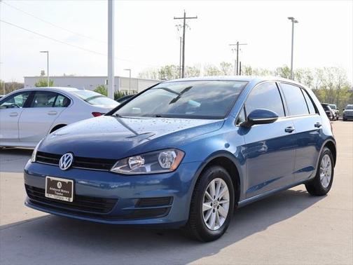 2017 Volkswagen Golf TSI S 4-Door