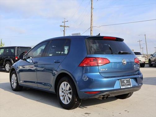 2017 Volkswagen Golf TSI S 4-Door