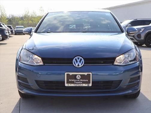 2017 Volkswagen Golf TSI S 4-Door