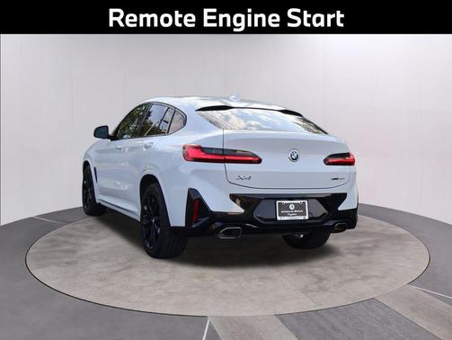 2022 BMW X4 xDrive30i