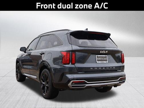 Gravity Grey 2022 Kia Sorento SX
