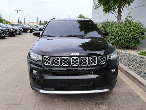 Diamond Black Crystal Pearlcoat 2024 Jeep Compass Limited
