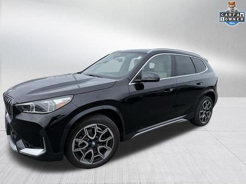 Black Sapphire Metallic 2025 BMW X1 xDrive28i