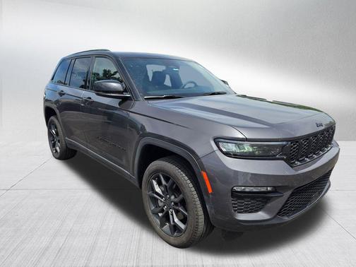 Baltic Gray Metallic Clearcoat 2025 Jeep Grand Cherokee Limited