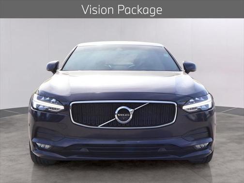 2017 Volvo S90 T5 Momentum