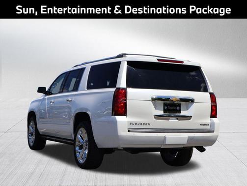 Iridescent Pearl Tricoat 2019 Chevrolet Suburban Premier