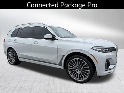 Mineral White Metallic 2022 BMW X7 xDrive40i
