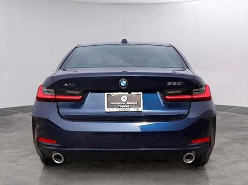 2025 BMW 330 i xDrive