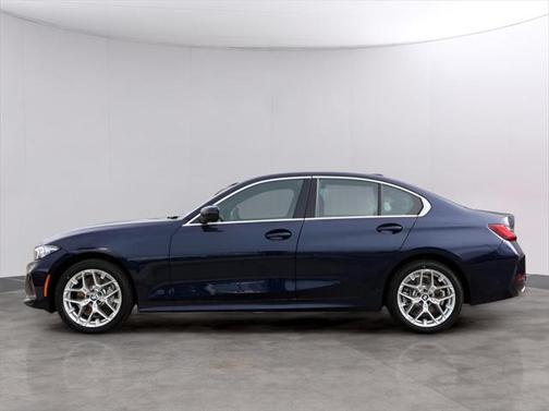 2025 BMW 330 i xDrive