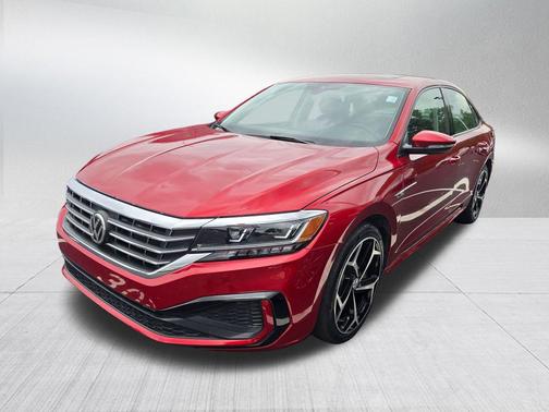 Aurora Red Metallic 2020 Volkswagen Passat 2.0T R-Line
