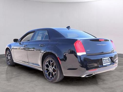 2021 Chrysler 300 Touring