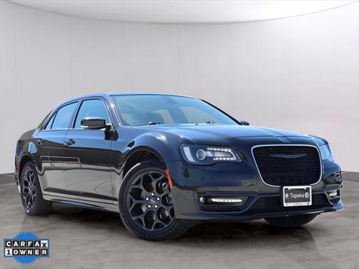 2021 Chrysler 300 Touring