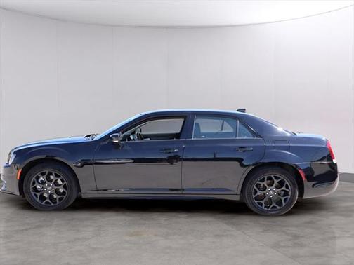 2021 Chrysler 300 Touring