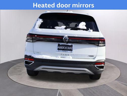 2026 Volkswagen Taos SE