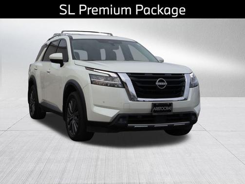 Pearl White Tricoat 2022 Nissan Pathfinder SL 4WD