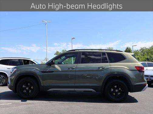 2025 Volkswagen Atlas 2.0T Peak Edition