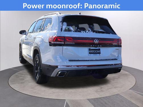 2026 Volkswagen Atlas Peak Edition