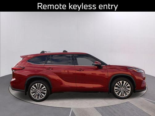 2023 Toyota Highlander Platinum