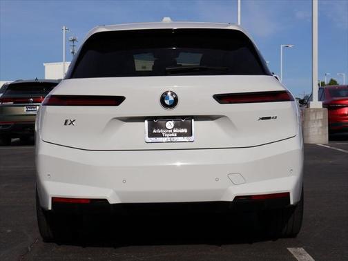 2026 BMW iX xDrive45