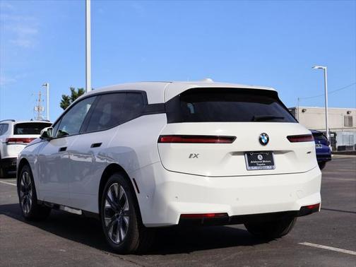 2026 BMW iX xDrive45