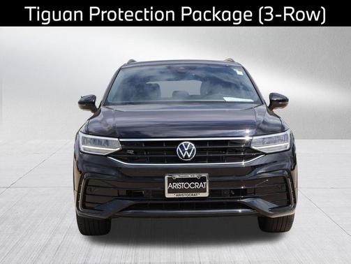 Deep Black Pearl 2023 Volkswagen Tiguan 2.0T SE R-Line Black